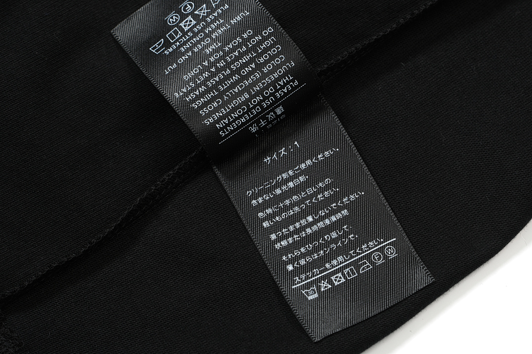 On Running 108 CIVISION By CSC Embroidered LOGO Label Short Sleeve T Black White 1 2 3 3407# - Image 17