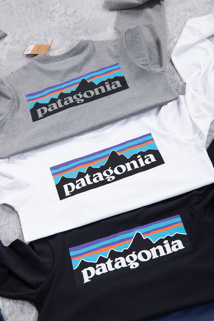 On Running 148 P6 Long Sleeve T : (Black White) - Image 22