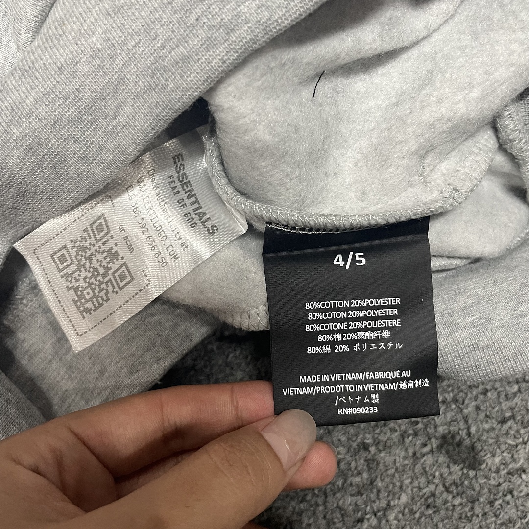 Essentials 188 Kids Ess FALL24 HOLIDAY : Dark Mist Grey Light Black Desert Gold Brown 4/5 6/7 8 10 12 14/16 - Image 23