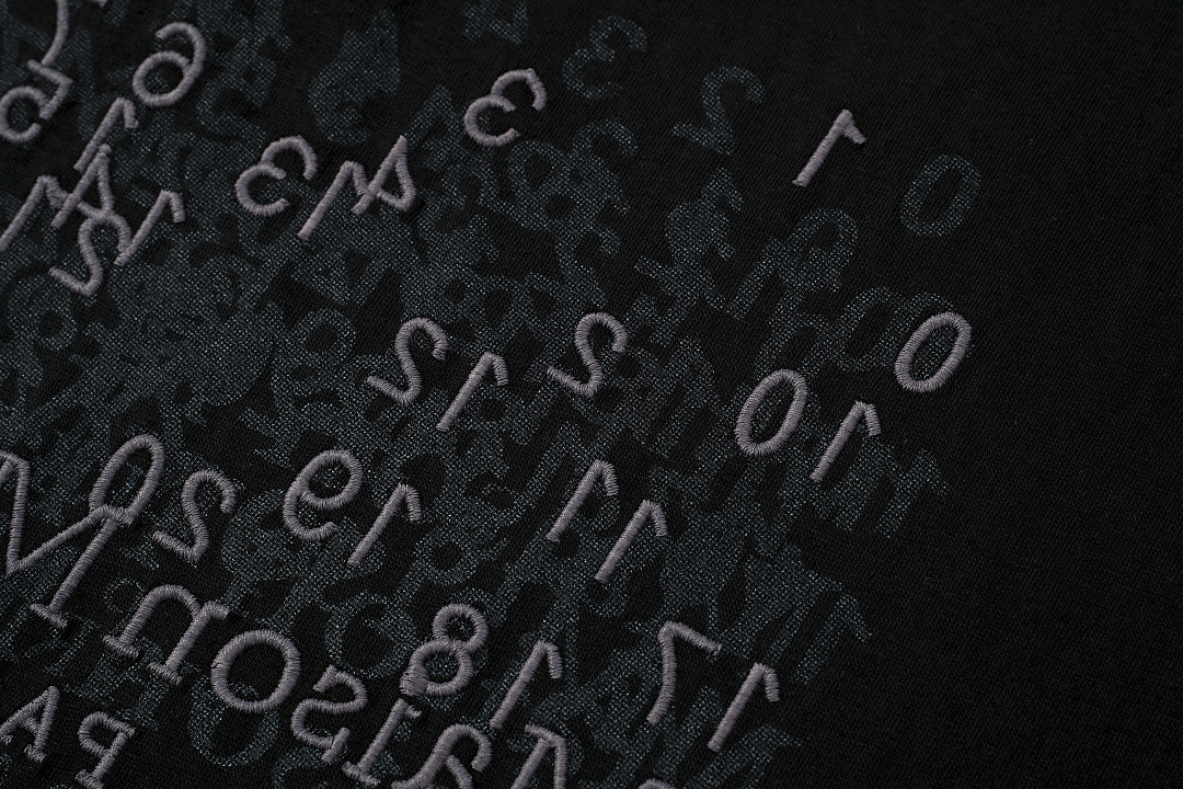 On Running 118 MM Embroidered Print Short Sleeve T Black White 46 48 50 52 8309# - Image 8