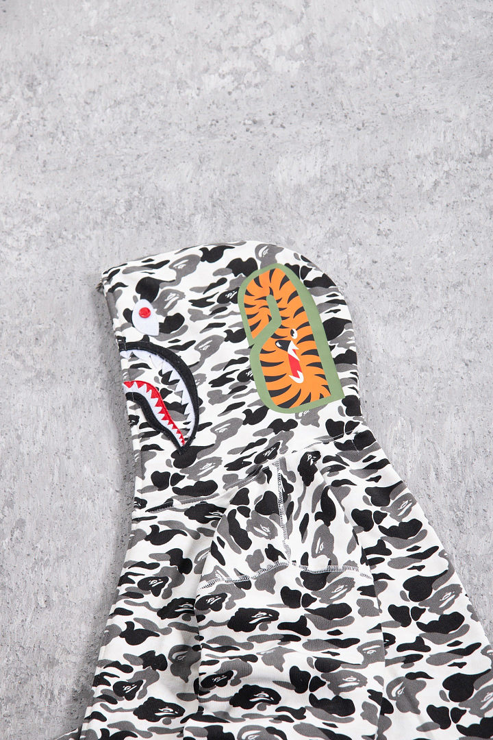 Bape 438 : Green Camo Red Yellow Purple Pink Blue Grey White Black S-XL - Image 24
