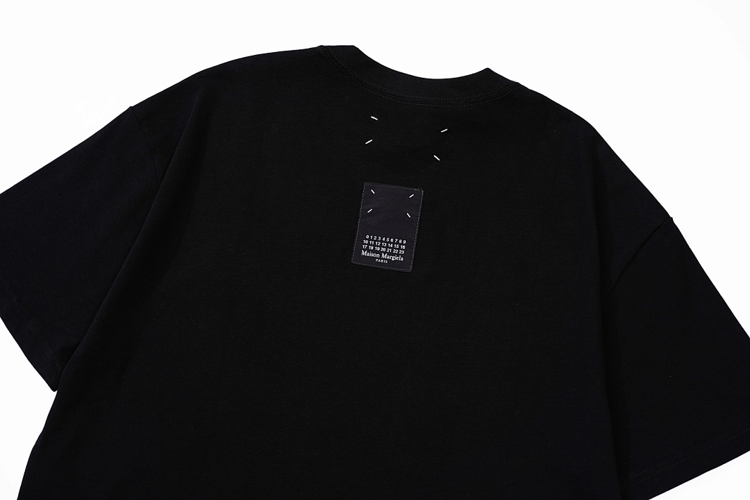 On Running 118 MM6 Maison Margiela Embroidered LOGO Label Short Sleeve T Black White 46 48 50 52 3950# - Image 6