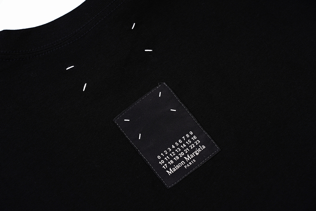 On Running 118 MM6 Maison Margiela Embroidered LOGO Label Short Sleeve T Black White 46 48 50 52 3950# - Image 7