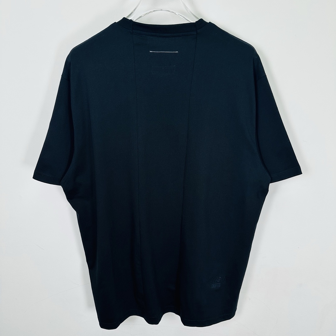 Supreme 258 X MM6 SPLIT GRAPHIC TOP Classic T - Image 4