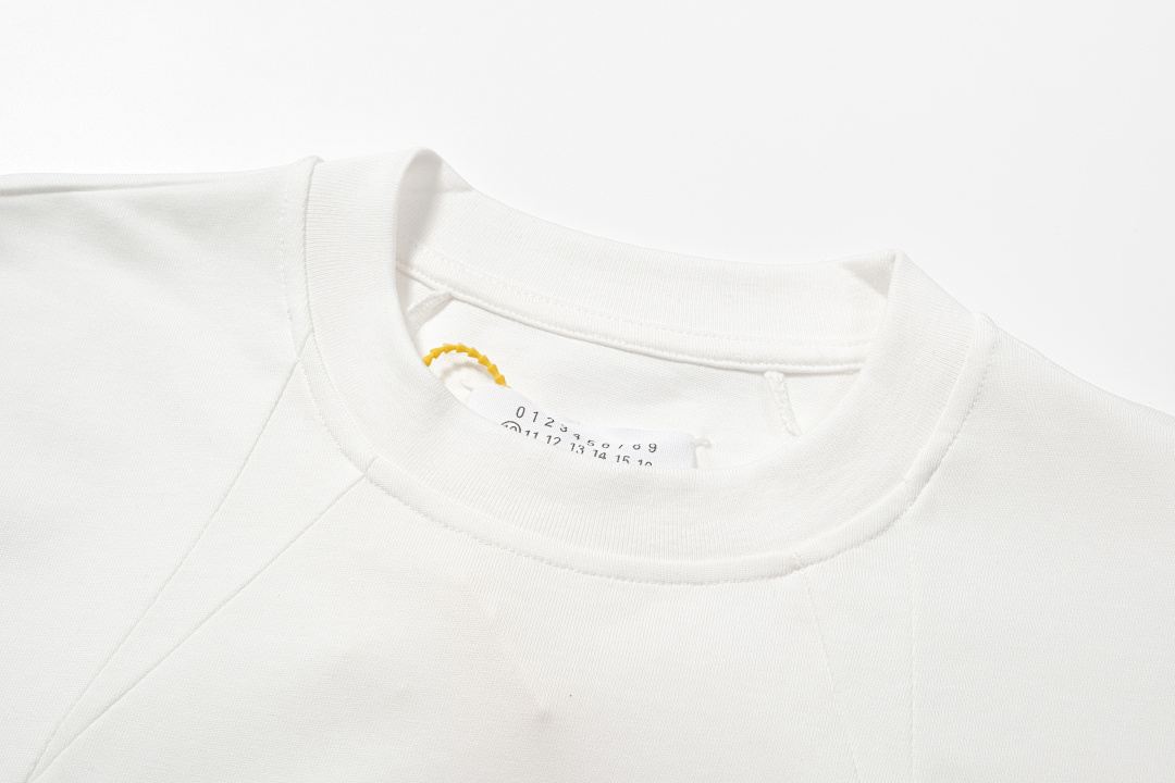On Running 118 M6 Embroidered Short Sleeve T Black White 46 48 50 52 8087# - Image 20