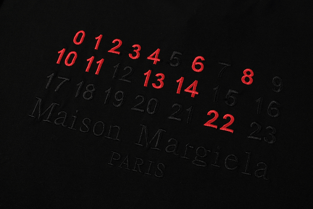 On Running 128 MM Print Short Sleeve T Black White 46 48 50 52 8313# - Image 6