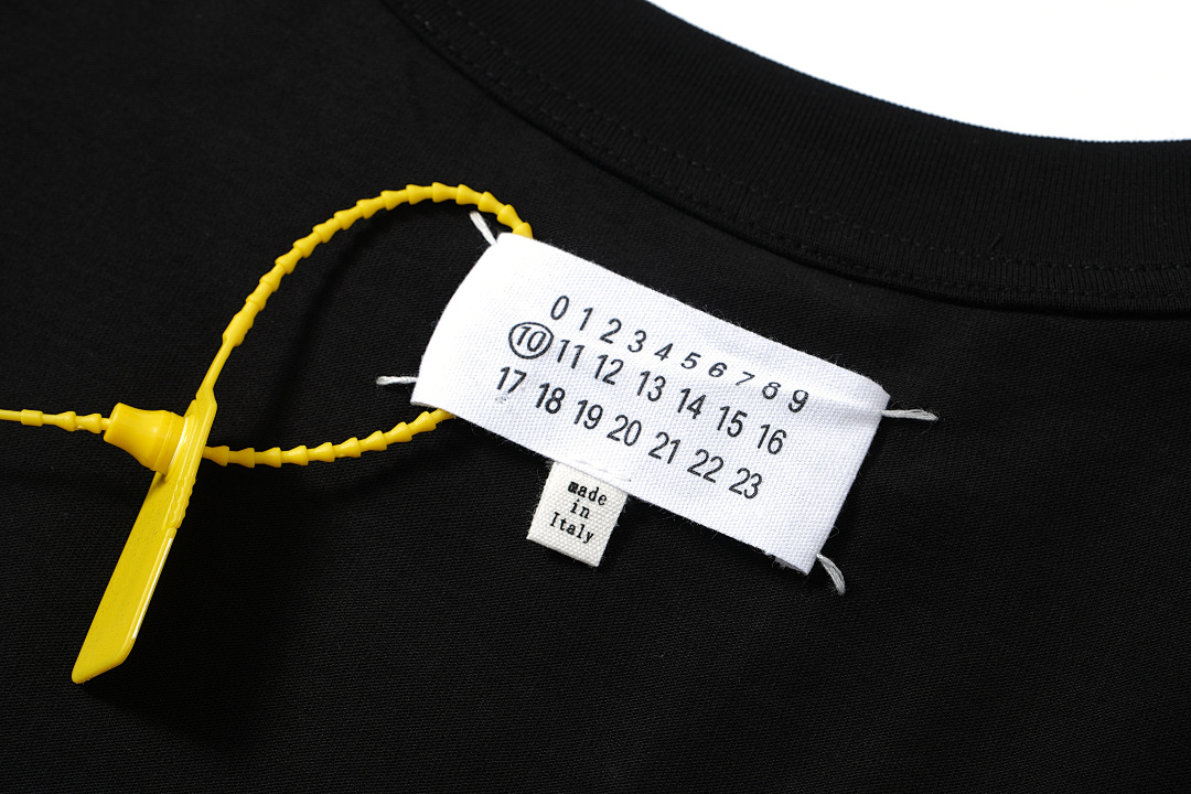 On Running 108 MM6 Maison Margiela LOGO Print T Black White 46 48 50 52 3969# - Image 15