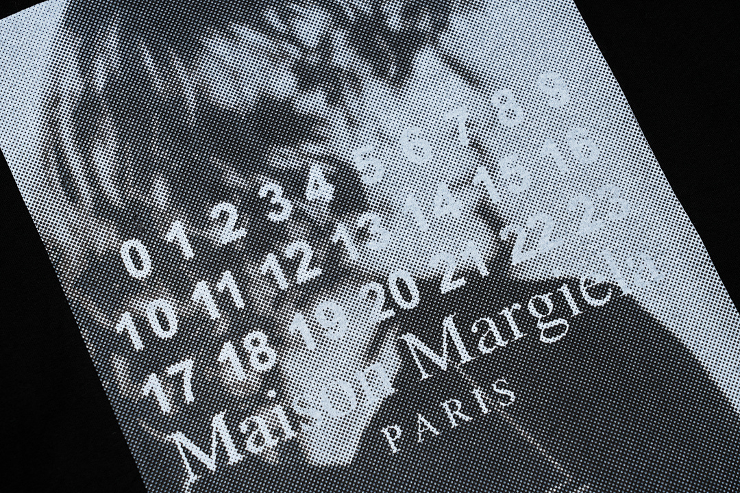 On Running 108 New Vogue × MM6 Maison Margiela Patch LOGO Print Short Sleeve Black White 1 2 3 3900# - Image 7