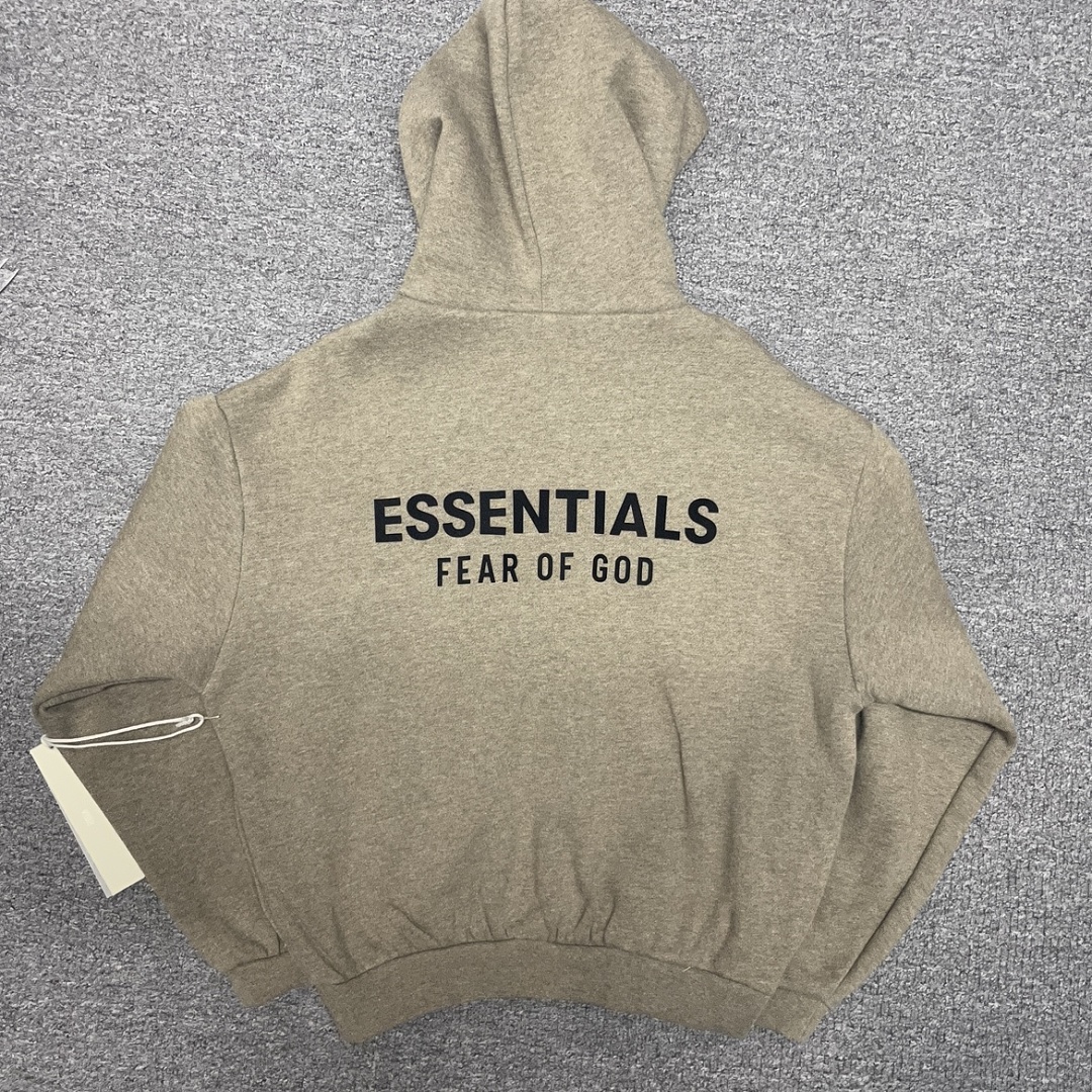 Essentials 188 Kids Ess FALL24 HOLIDAY : Dark Mist Grey Light Black Desert Gold Brown 4/5 6/7 8 10 12 14/16 - Image 44