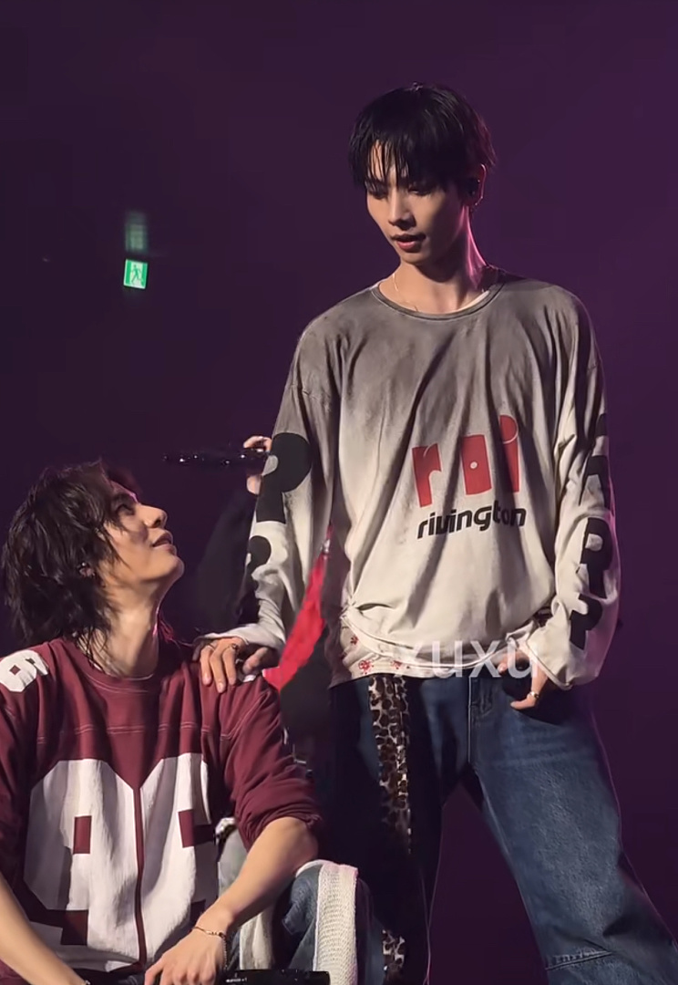 Off-White 148 RIVINGTON Roi Rebis Amor Enemy LS Gradient Long Sleeve T : Off White S M L - Image 15