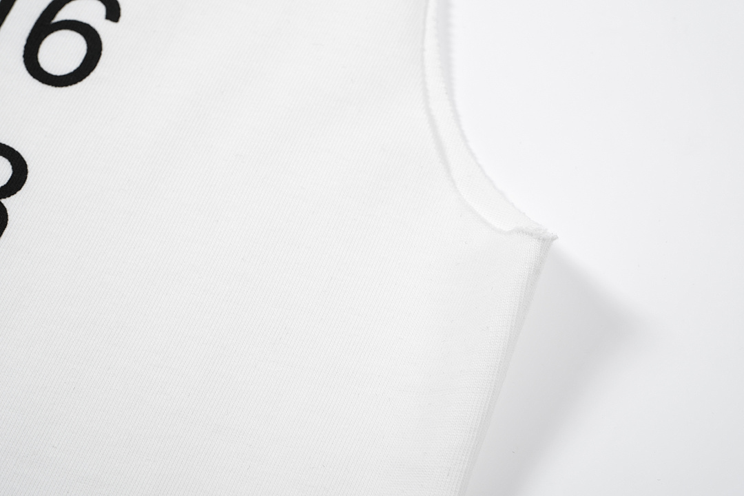 On Running 108 MM6 Maison Margiela LOGO Print T Black White 46 48 50 52 3969# - Image 27