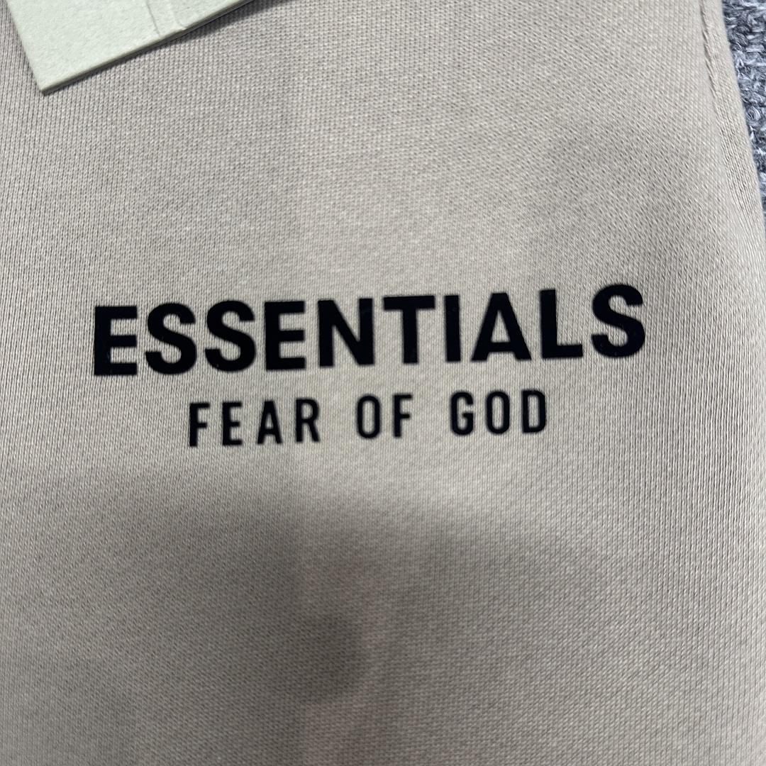 Essentials 158 Kids Ess FALL24 HOLIDAY Gum Velvet : Dark Mist Grey Light Black Desert Gold Brown 4/5 6/7 8 10 12 14/16 - Image 33