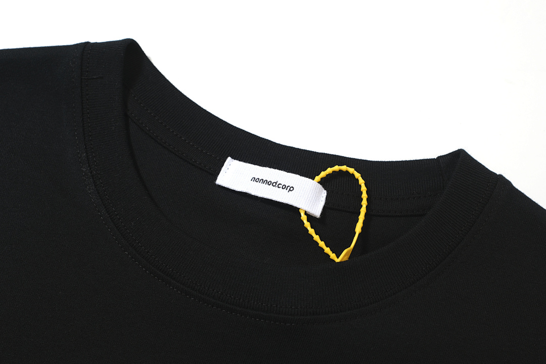 On Running 128 NONNOD Print Short Sleeve T Black 1 2 3 8051# - Image 4