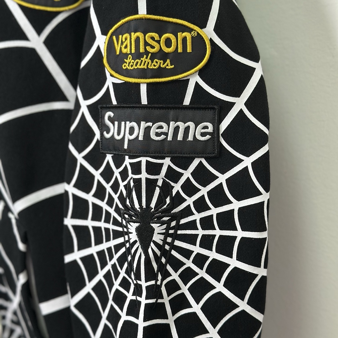 Sp5der 438 VANSON SPIDER-MAN Collab SS26 ZIP UP HOODED Thin Velvet Black Red S-XL - Image 13