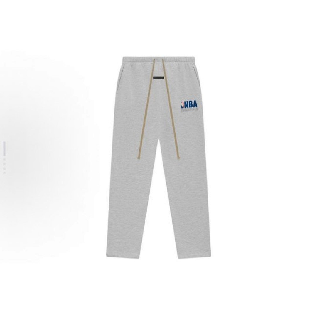 Essentials 228 Ess X Collab FW25 Gum : Light Mist Grey Black S-XL - Image 23