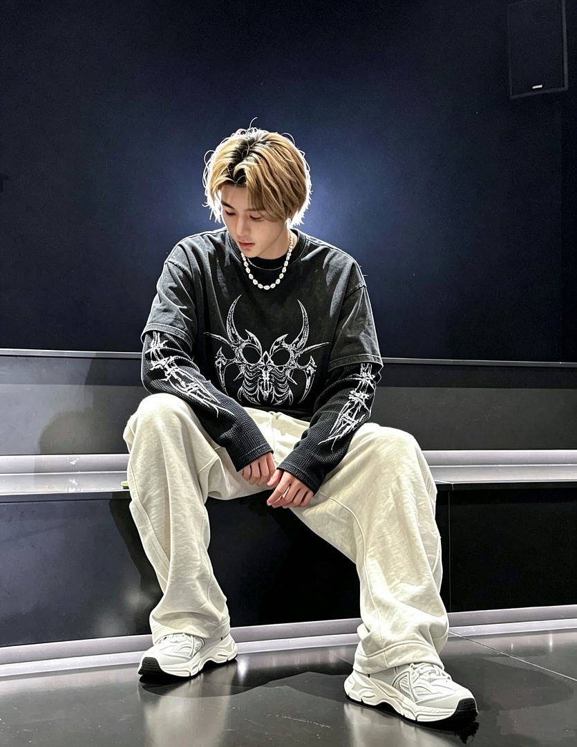 Chanel 168 CHEW FOREVER Long Sleeve : Water Black :S M L - Image 12