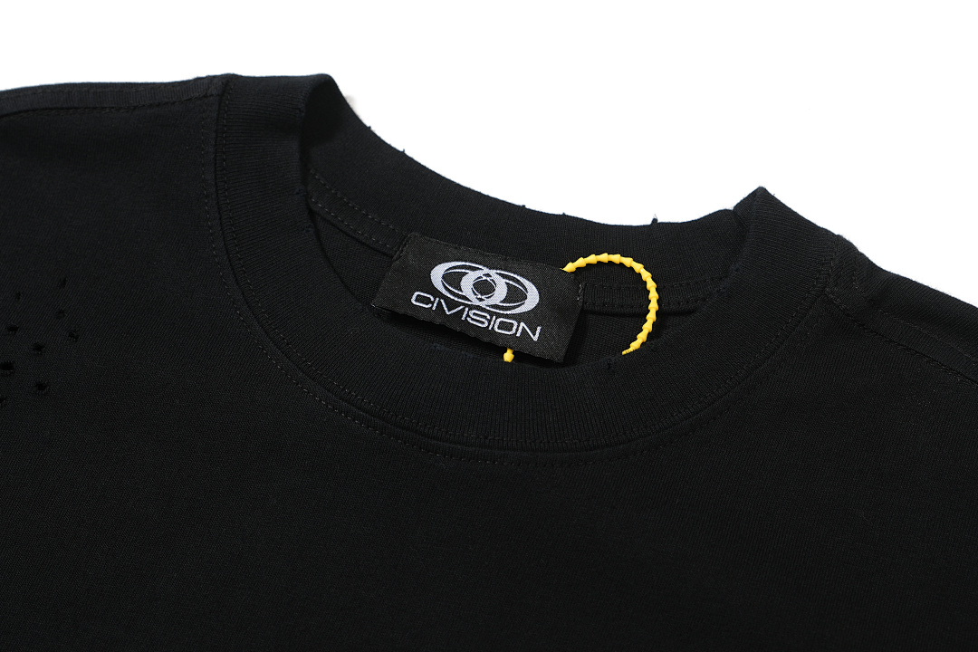 On Running 118 CIVISION By CSC Dark Vision Distressed Print Short Sleeve T Black 1 2 3 3411# - Image 4
