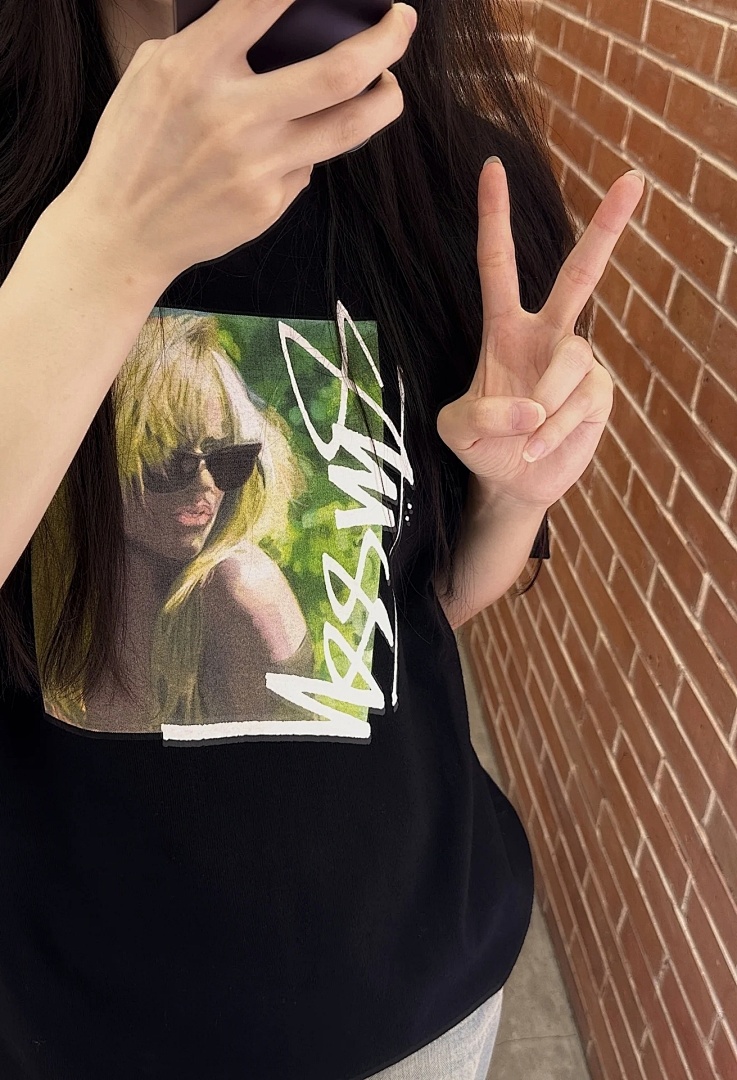 Stussy 138 STU SS25 Gold Womens T LAURA TEE Print Short Sleeve Black White S - Image 32