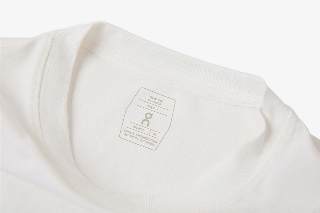 On Running ON SALE68 RUNNING Logo Print Collar Short Sleeve T : Black White M L XL - Image 8