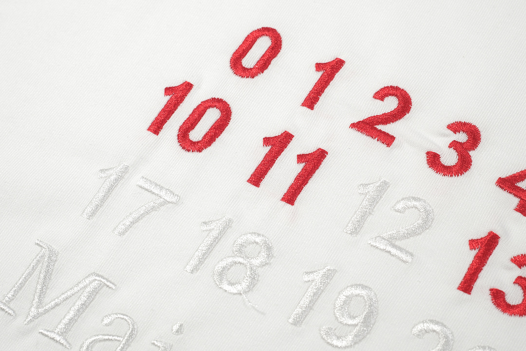 On Running 128 MM Print Short Sleeve T Black White 46 48 50 52 8313# - Image 24