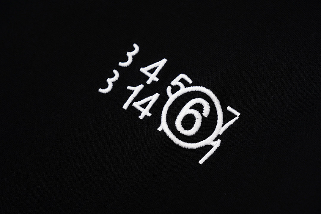 On Running 118 MM6 Maison Margiela Embroidered LOGO Label Short Sleeve T Black White 46 48 50 52 3950# - Image 12