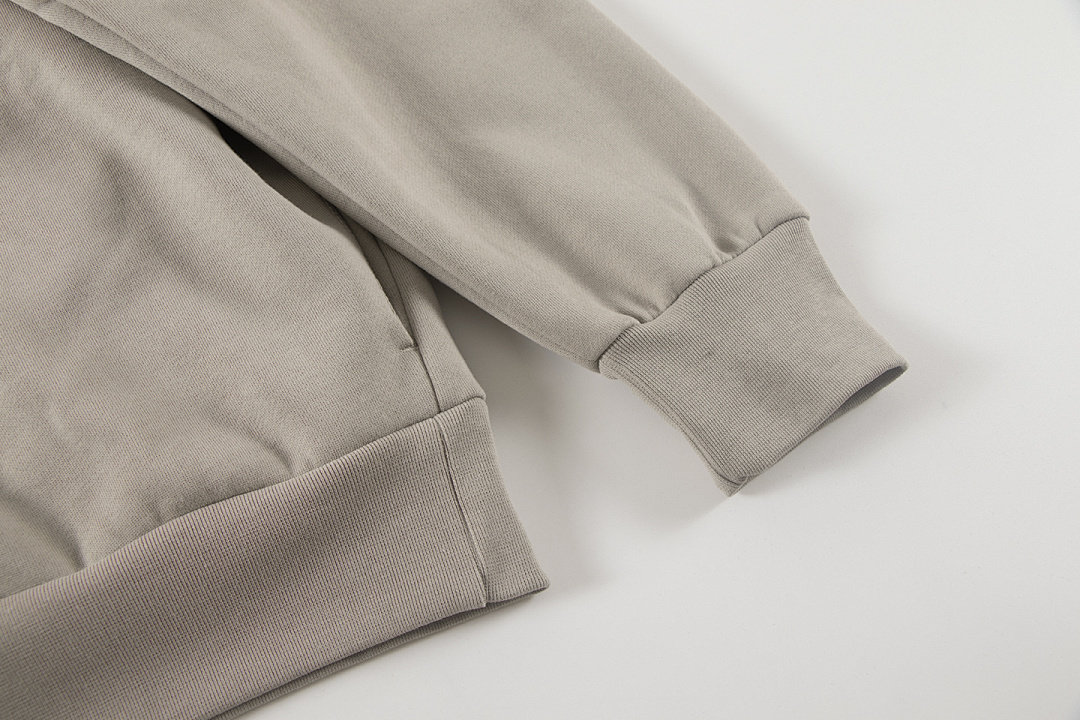 Essentials 228 FW26 Holiday 2026 CLASSIC HOODIE : Black Smoke Mist Grey :XS-XL - Image 18