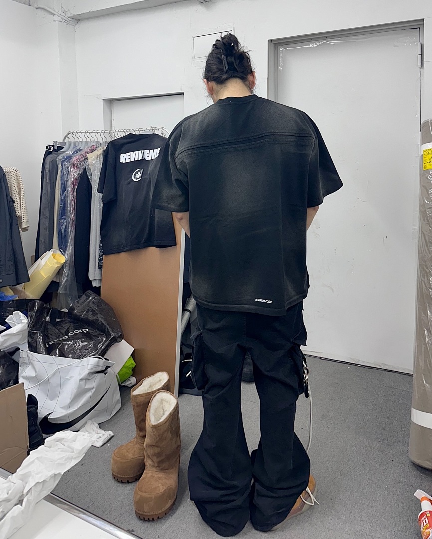 On Running 128 NONNOD Short Sleeve T Black 1 2 3 8049# - Image 20
