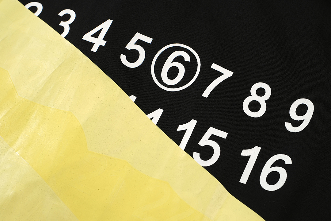 On Running 188 MM6 Maison Margiela LOGO Gum Strap Print Short Sleeve Black White 46 48 50 52 3261# - Image 11