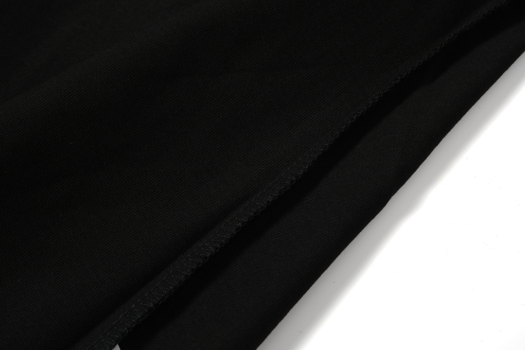 On Running 118 MM6 Maison Margiela LOGO Print Short Sleeve T Black White 46 48 50 52 3972# - Image 12