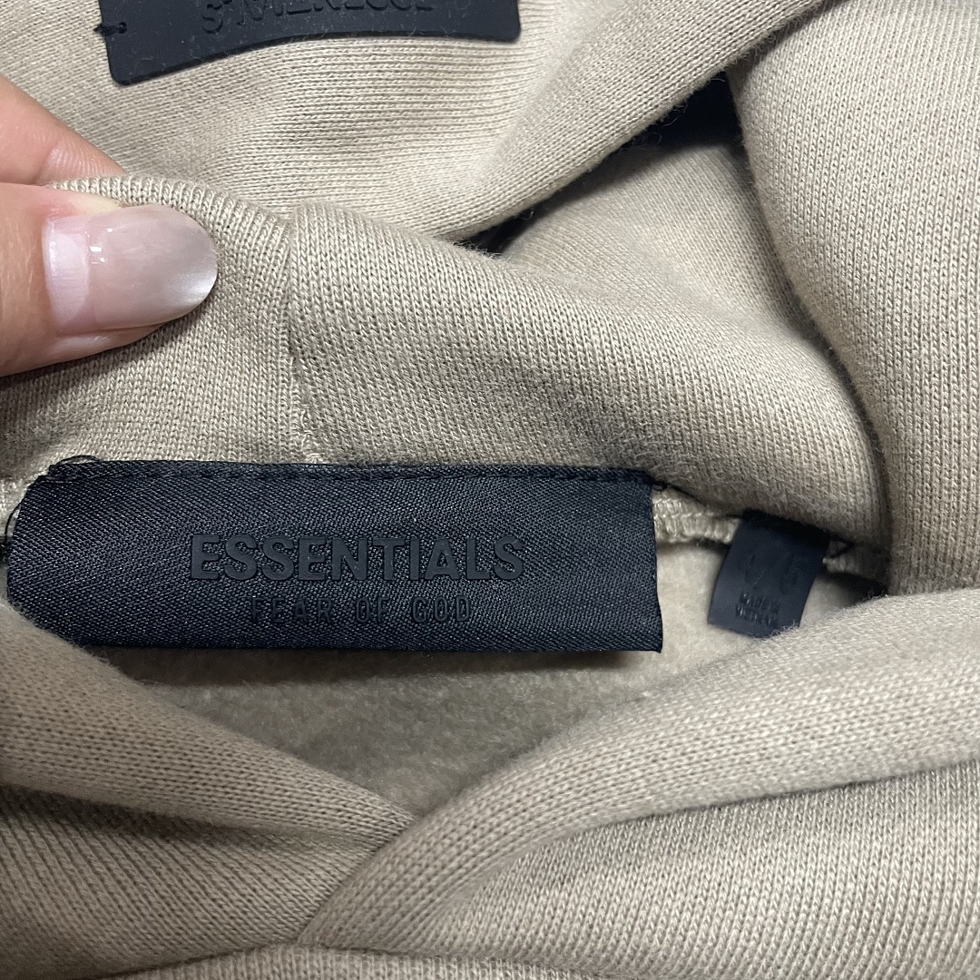 Essentials 188 Kids Ess FALL24 HOLIDAY : Dark Mist Grey Light Black Desert Gold Brown 4/5 6/7 8 10 12 14/16 - Image 32