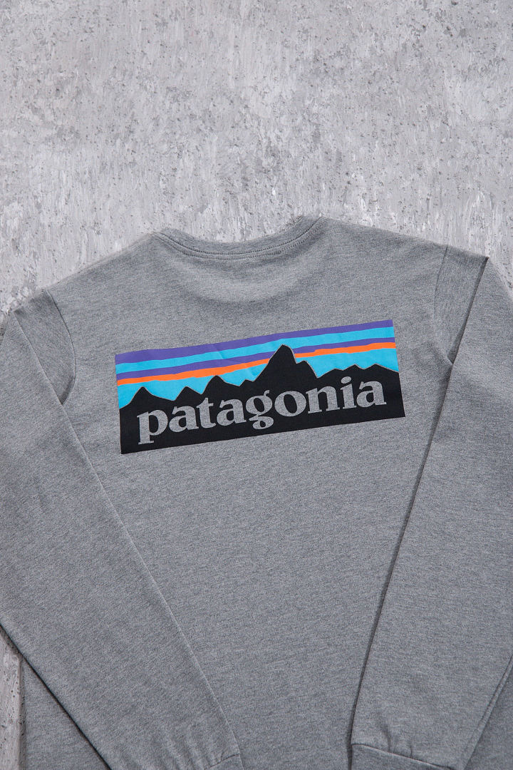On Running 148 P6 Long Sleeve T : (Black White) - Image 14