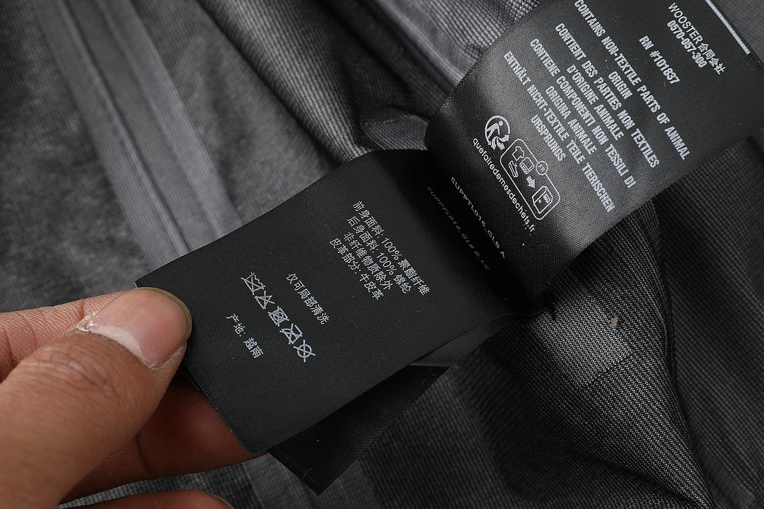 Supreme 698 FW25 GORE-TEX Shell Jacket Label Floral Water Mens Womens : Blue, White, Black S-XL - Image 9