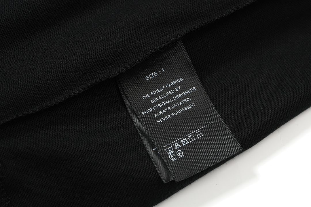 On Running 108 CIVISION By CSC Embroidered LOGO Label Short Sleeve T Black White 1 2 3 3407# - Image 16
