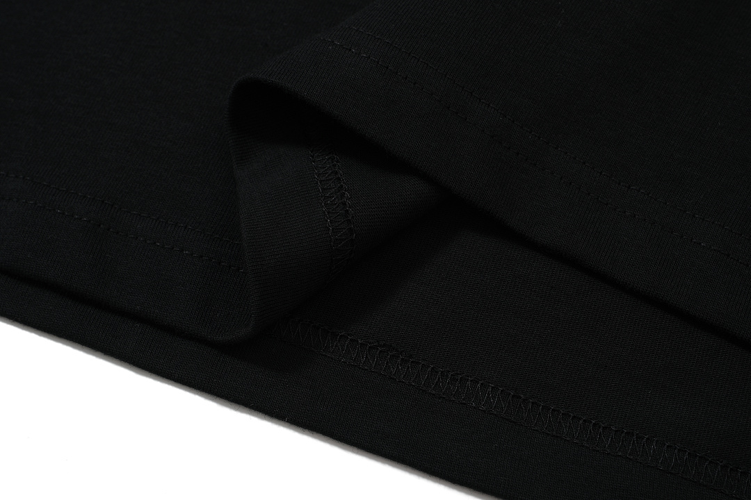 On Running 108 New Vogue × MM6 Maison Margiela LOGO Print Short Sleeve T Black White 46 48 50 52 3966# - Image 15