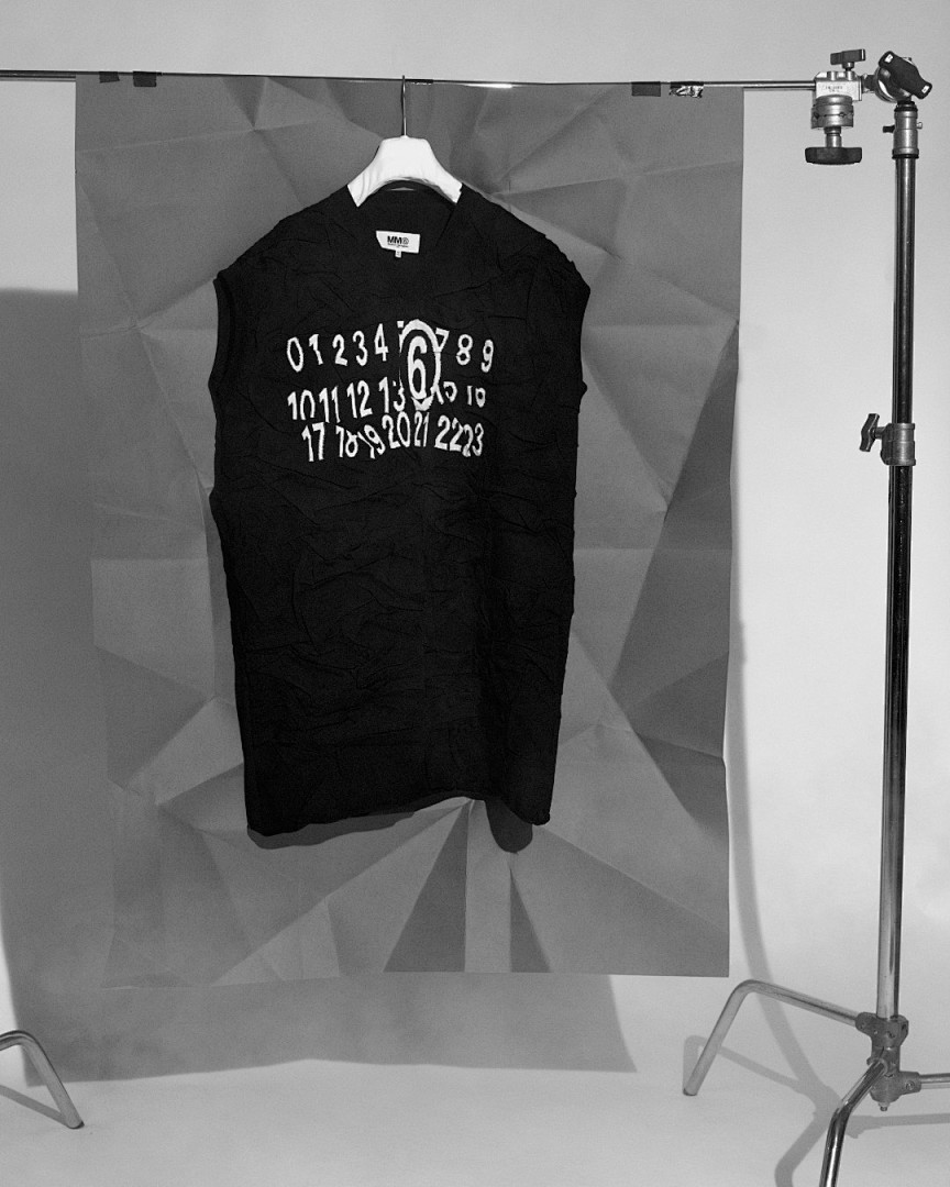 On Running 108 MM6 Maison Margiela LOGO Print T Black White 46 48 50 52 3969# - Image 36