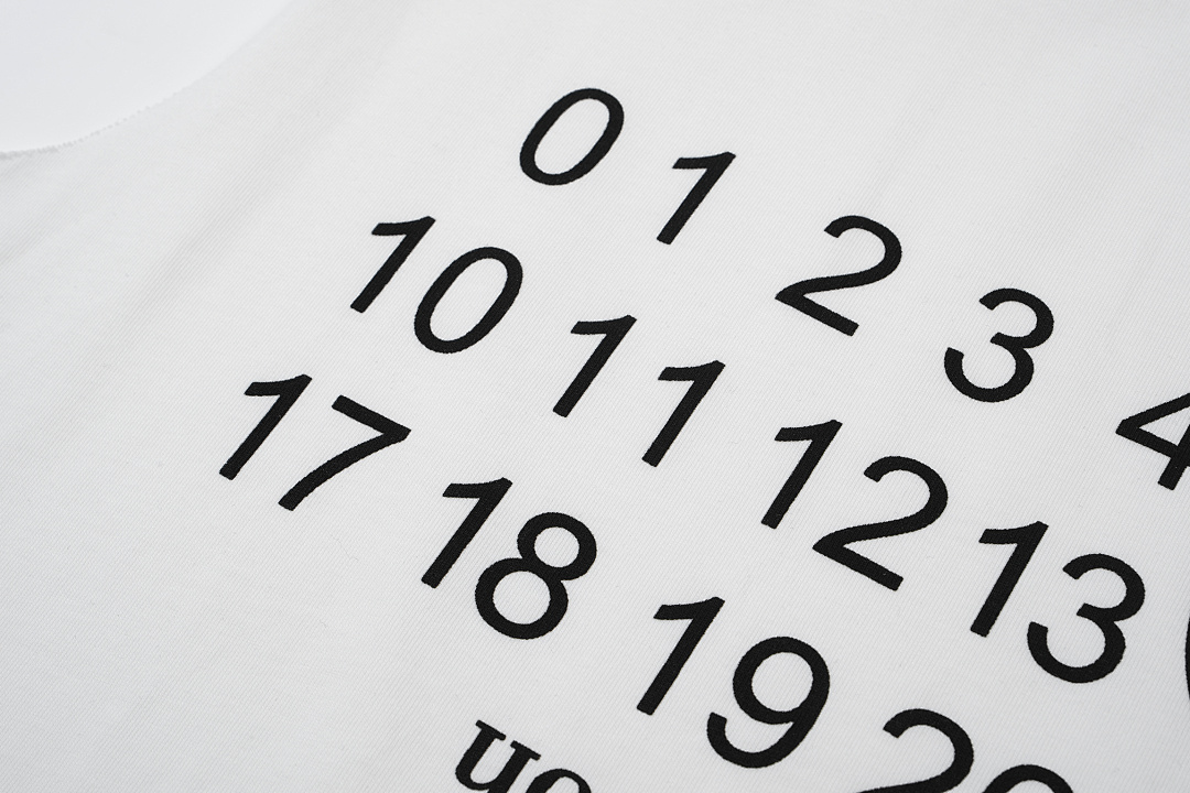 On Running 108 MM6 Maison Margiela LOGO Print T Black White 46 48 50 52 3969# - Image 22