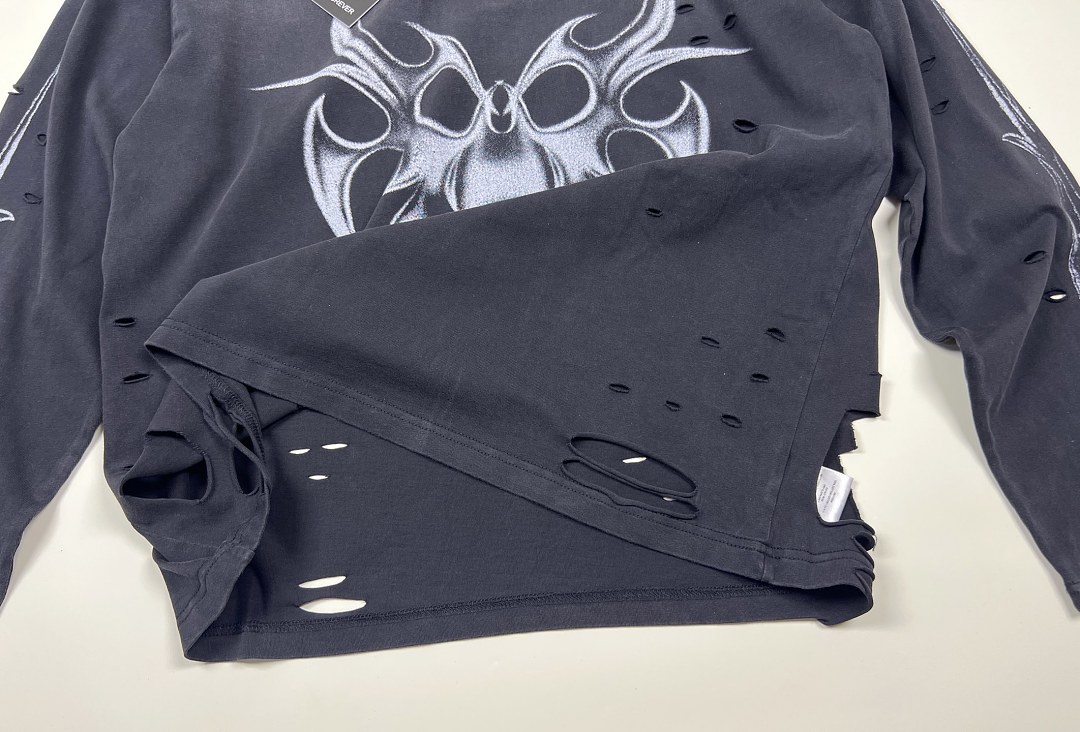 Chanel 168 CHEW FOREVER｜ Long Sleeve : Water Black S M L - Image 9