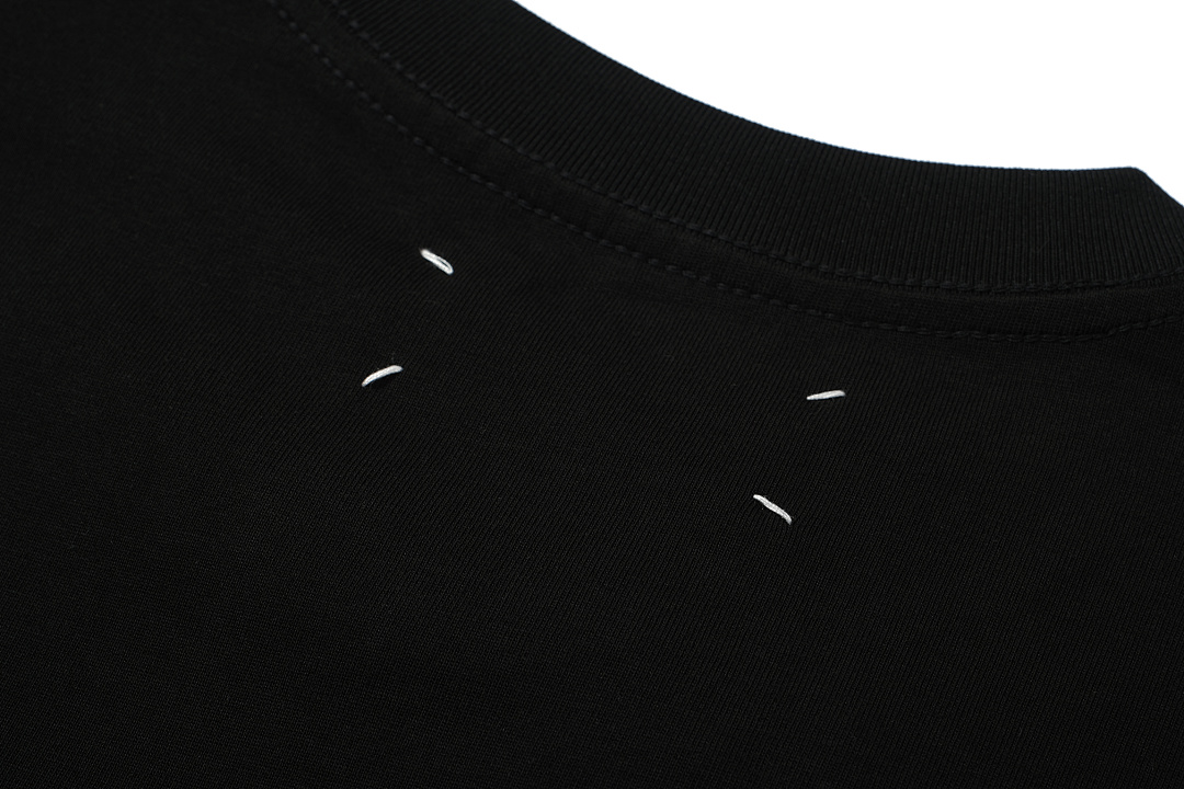 On Running 118 MM6 Maison Margiela LOGO Print Short Sleeve T Black White 46 48 50 52 3972# - Image 6