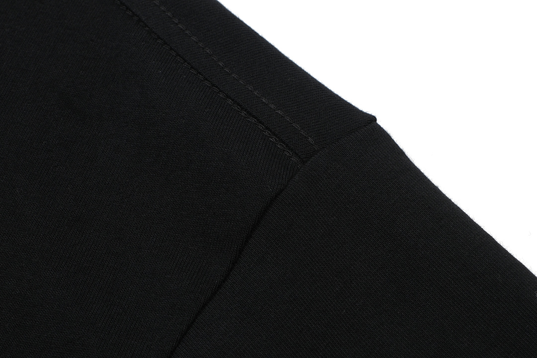 On Running 108 CIVISION By CSC LOGO Print Short Sleeve T Black 1 2 3 3409# - Image 11