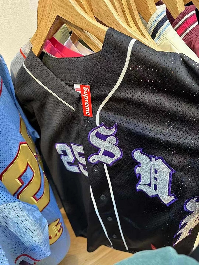 Supreme 298 25SS OLD ENGLISH BASEBALL JERSEY T (Black) - Image 7