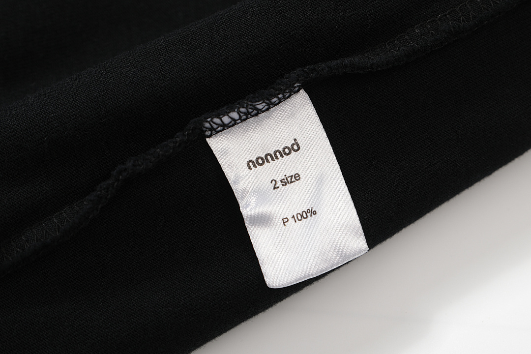 On Running 128 NONNOD Print Short Sleeve T Black 1 2 3 3437# - Image 16