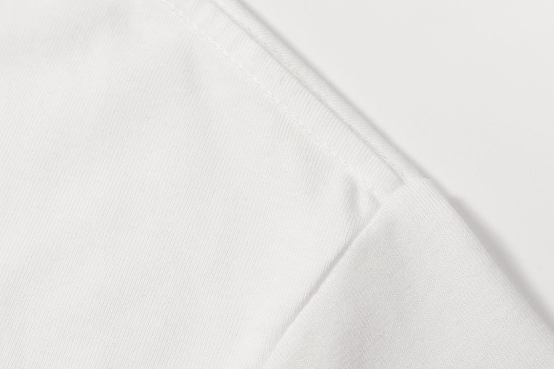 Unbranded 108 JIL Wind Small Logo Print Short Sleeve T White S-L J9892# - Image 12
