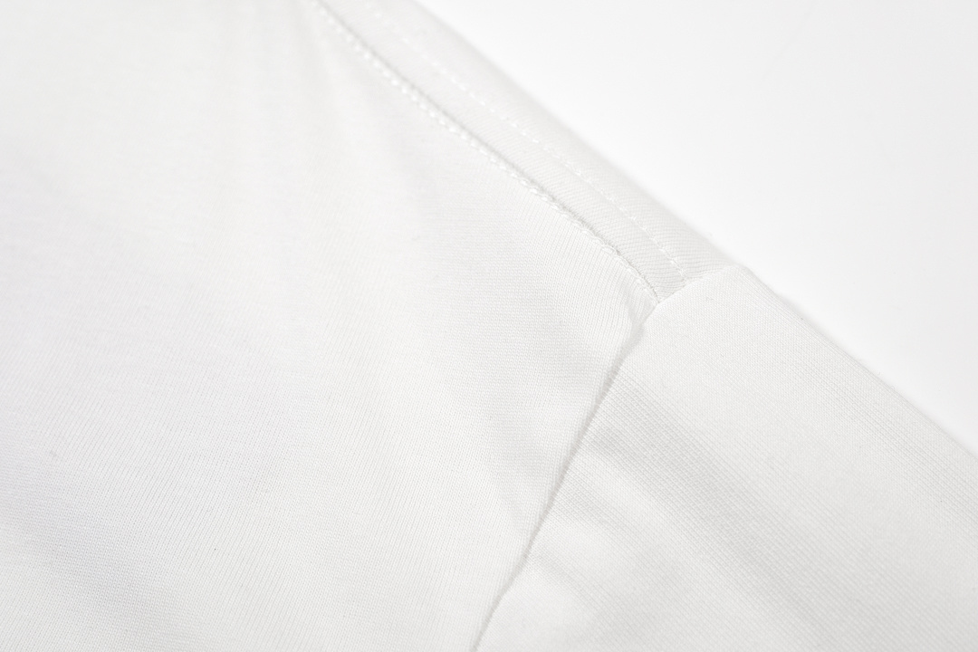 On Running 108 Maison Margiela MM6 Print Short Sleeve T Black White 46 48 50 52 3414# - Image 25