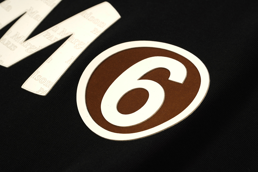On Running 118 MM6 Maison Margiela LOGO Print Short Sleeve T Black White 46 48 50 52 3972# - Image 10