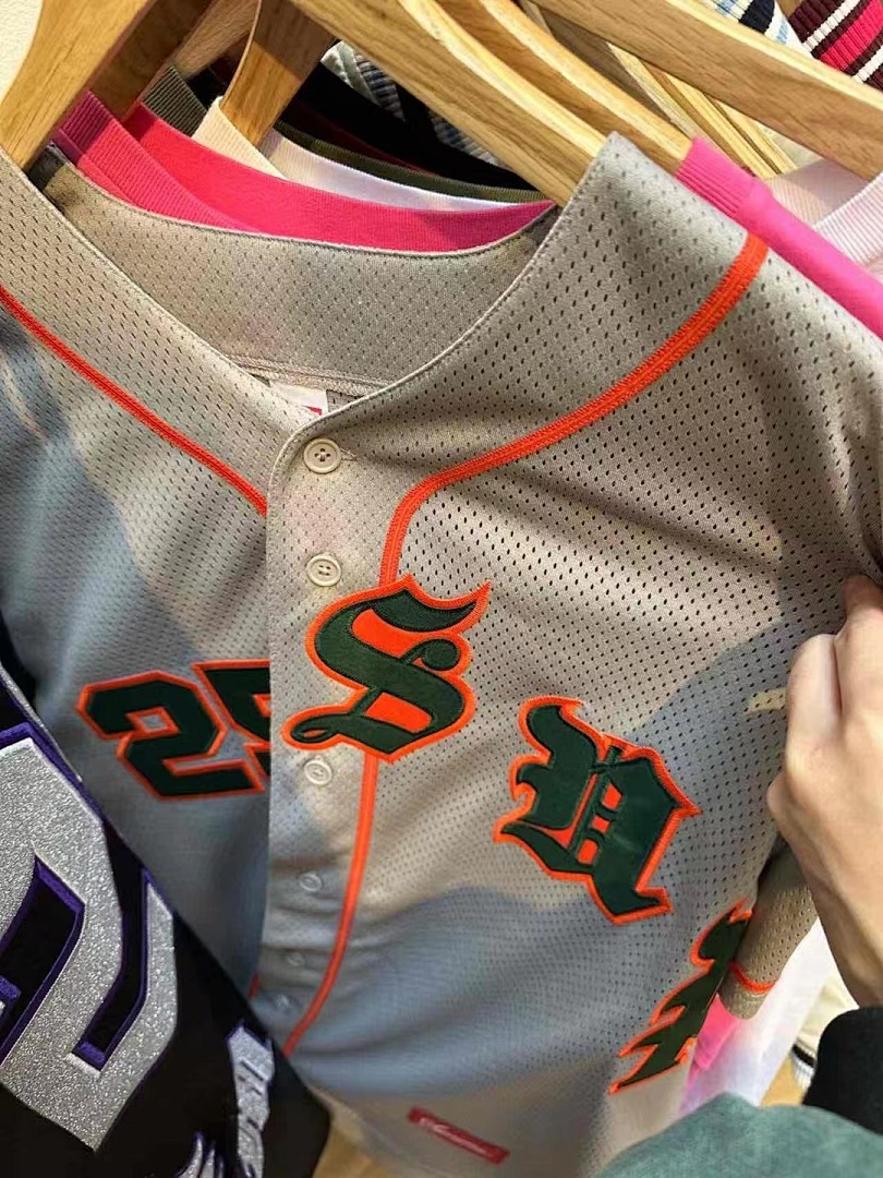 Supreme 298 25SS OLD ENGLISH BASEBALL JERSEY T (Black) - Image 9