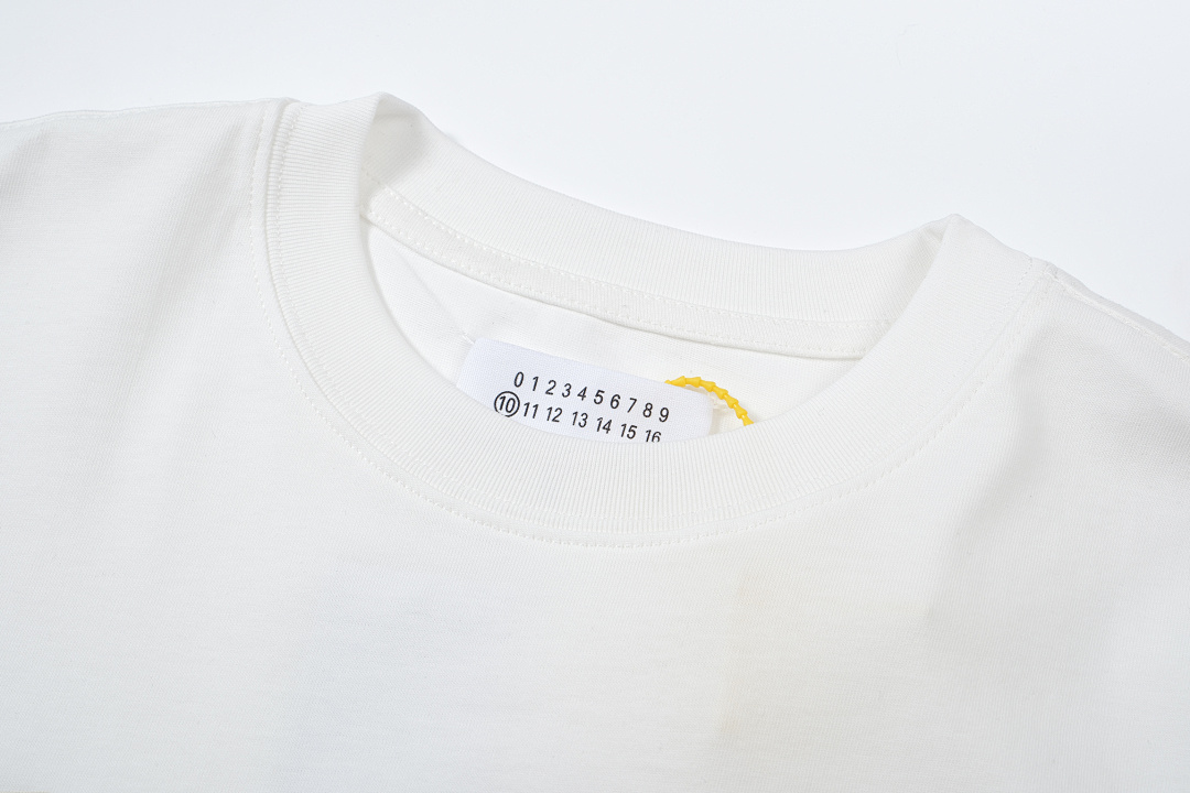 On Running 118 MM6 Maison Margiela LOGO Print Short Sleeve T Black White 46 48 50 52 3972# - Image 21