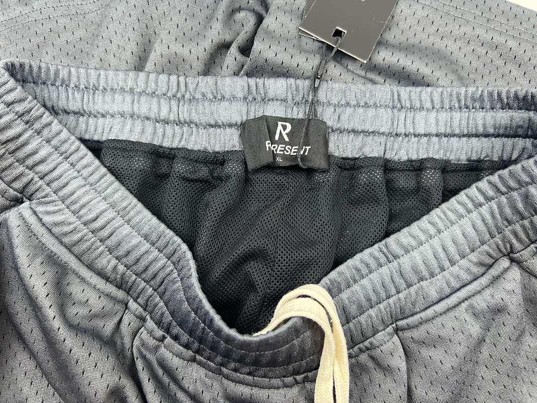 Represent 148 REPRESENT Short : Black Grey S M L - Image 12