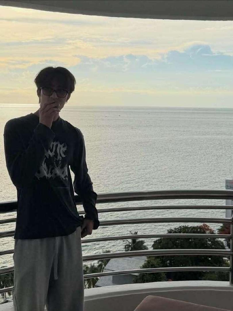 Acne Studios 158 AC Summer Gum Long Sleeve : White Black S-XL 3386 Small - Image 32