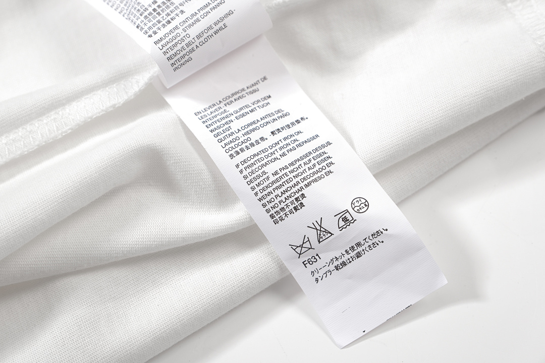 On Running 108 Maison Margiela MM6 Print Short Sleeve T Black White 46 48 50 52 3414# - Image 29