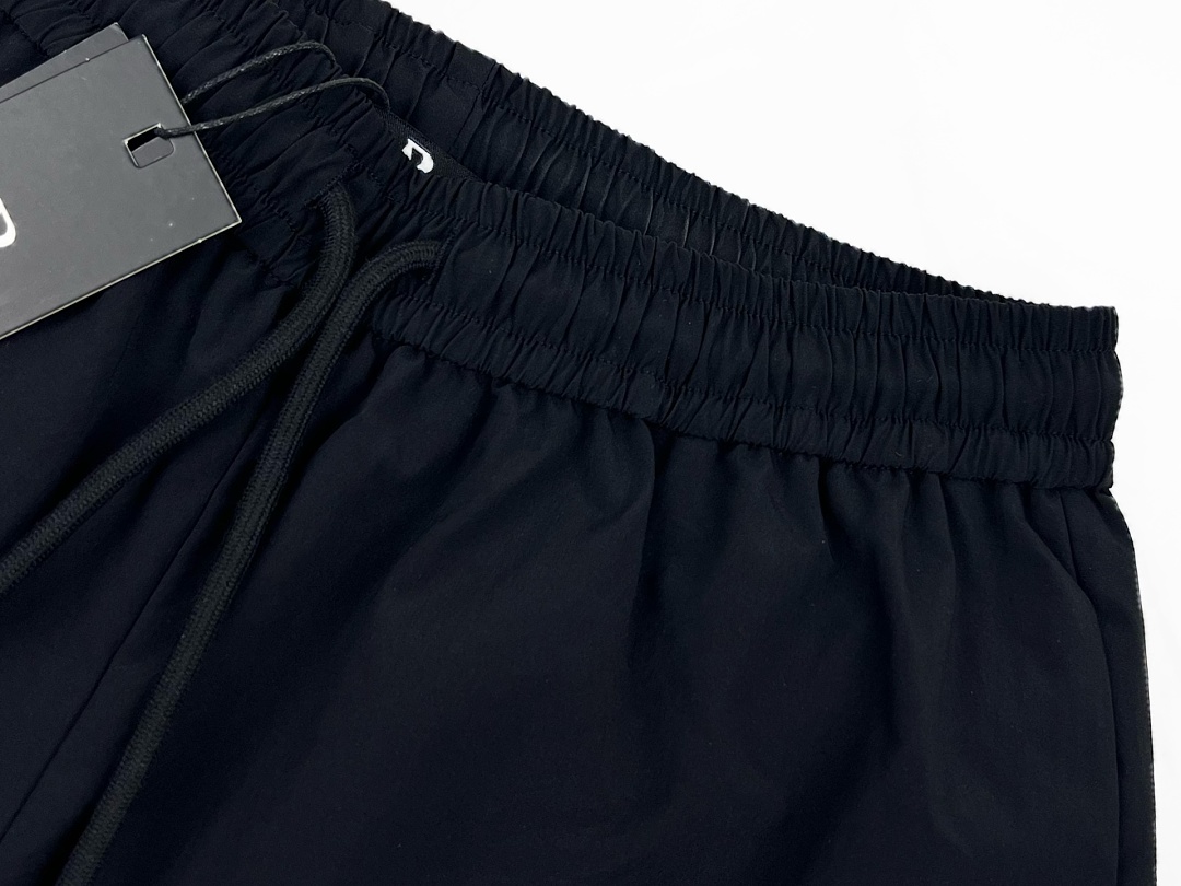 Represent 148 REP Print Short : Black S M L - Image 6
